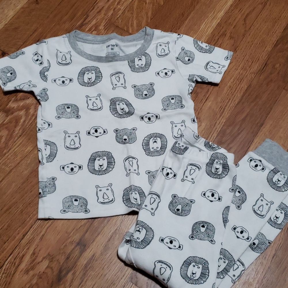 Carter's animal toddler's pajamas
